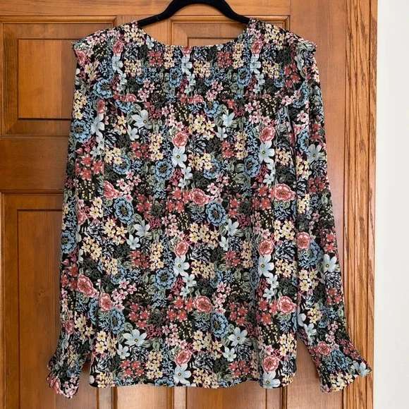 LOFT floral smocked top - Picture 6 of 6